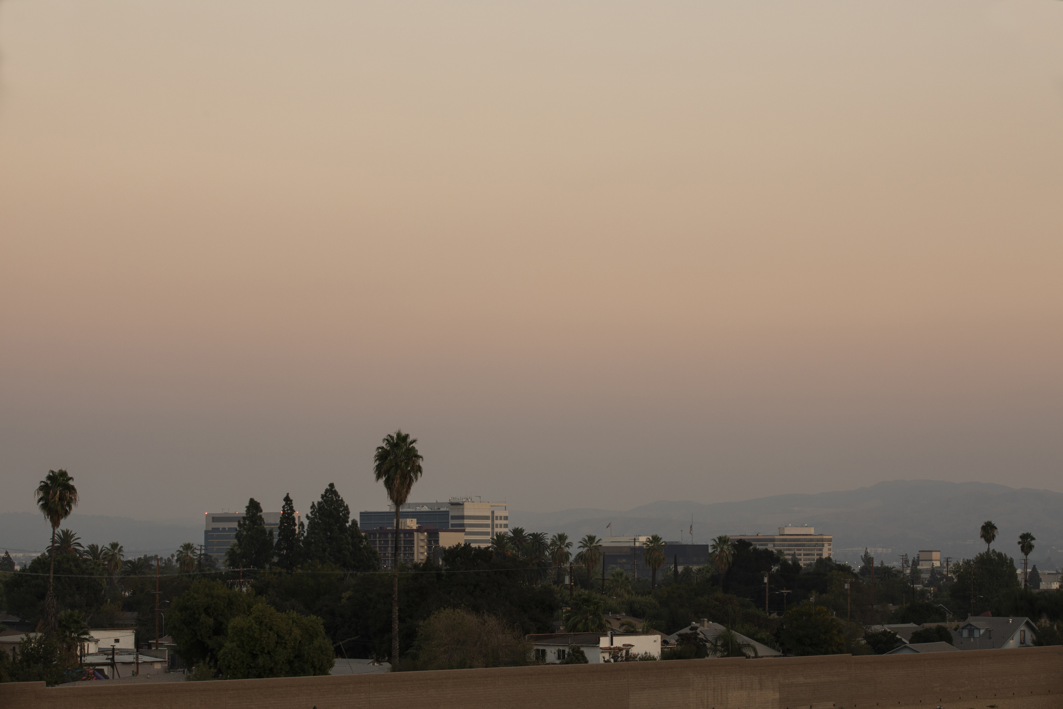 Data shows Latinos in Inland Empire face higher heat and air pollution risks